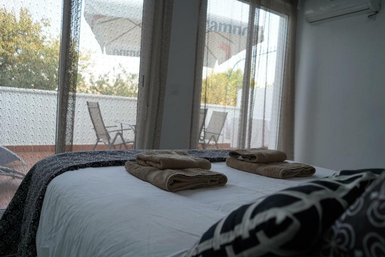 Atico Con Terraza En Alameda De Hercules Sevilla Exteriör bild