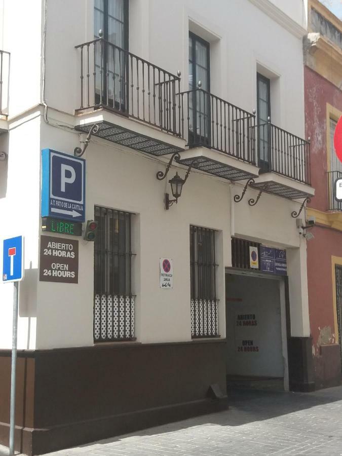 Atico Con Terraza En Alameda De Hercules Sevilla Exteriör bild